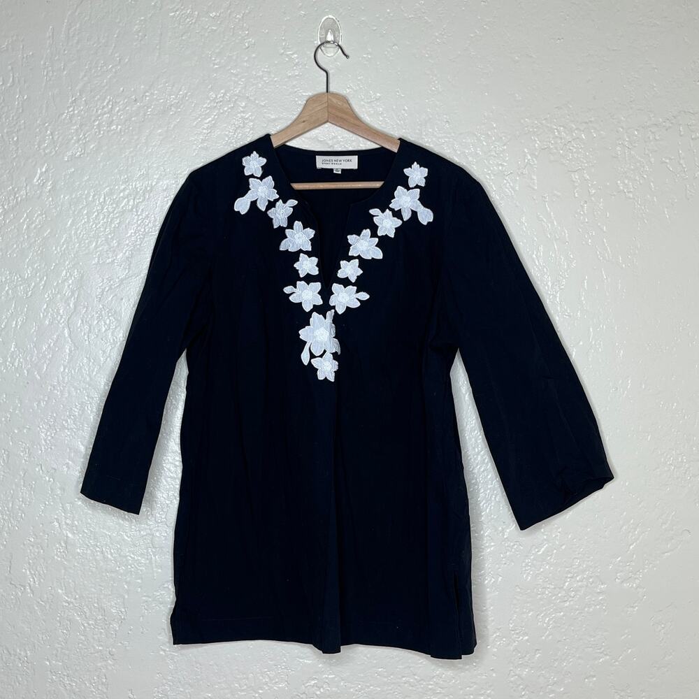 Jones NY Sport Tunic 1X Black White Applique Floral 3/4 Sleeve Top